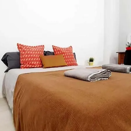 Urban Basic Szálloda Hospitalet de Llobregat