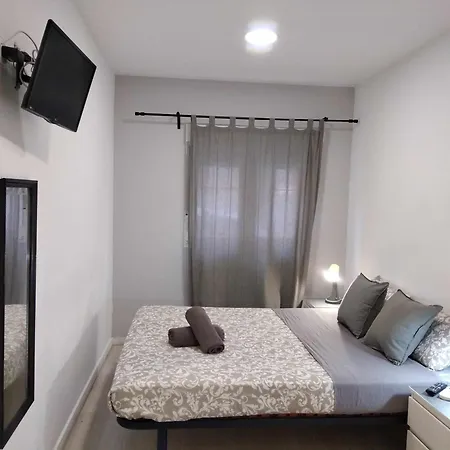 Hotell Urban Basic L'Hospitalet de Llobregat